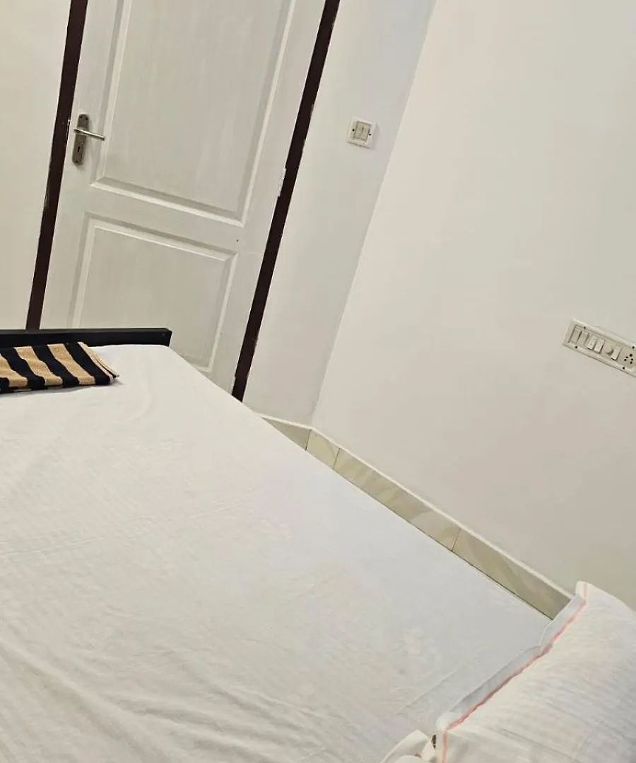 Guest house Lmr Stays And Holidays Thrissur
