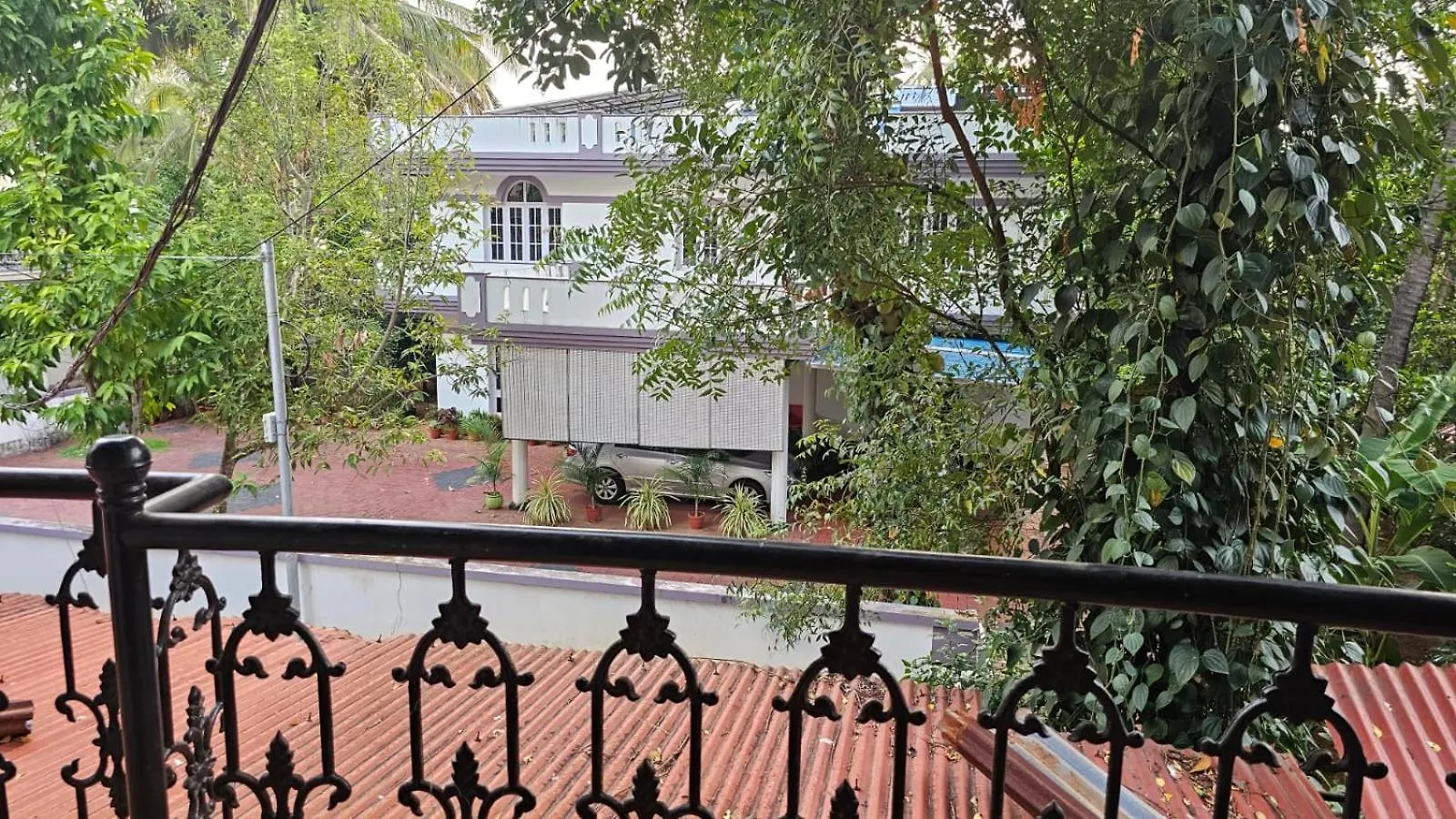 Lmr Stays And Holidays Thrissur India